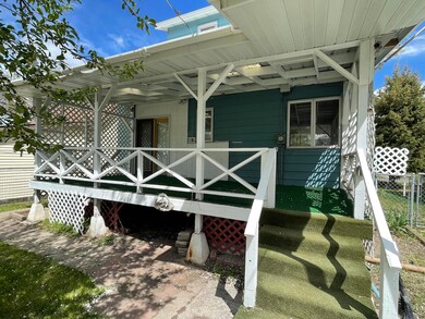 REAR COVERED DECK
