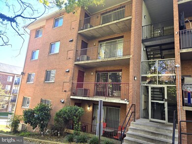 2634 Bowen Rd SE unit 202, Washington, DC 20020 - photo 2