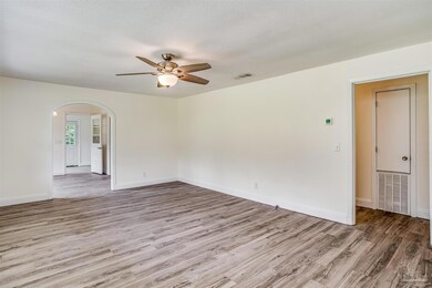 8427 Cove Ave, Pensacola, FL 32534 - photo 5