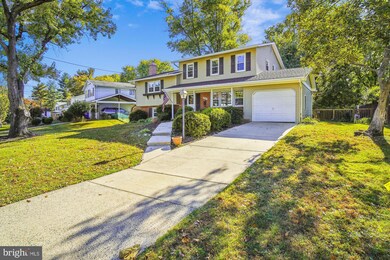 5408 Amberwood Ln, Rockville, MD 20853 - photo 3