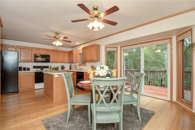 3024 Deep Woods Ct, Des Moines, IA 50320 - photo 2