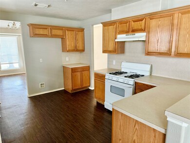 7266 Junco Dr, Houston, TX 77040 - photo 4