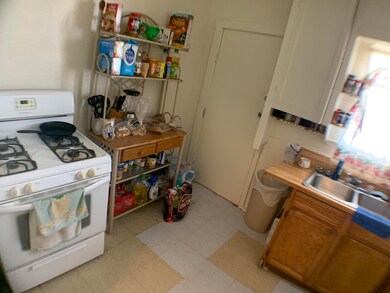 3416 Frankfort Ave, El Paso, TX 79930 - photo 5