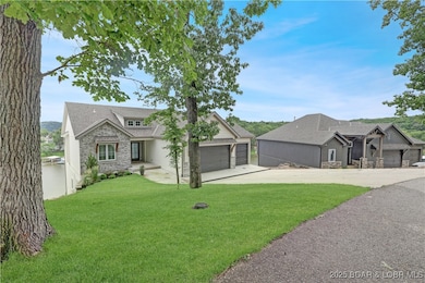 Nice gentle driveway.