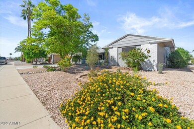 10714 W Hutton Dr, Sun City, AZ 85351 - photo 2