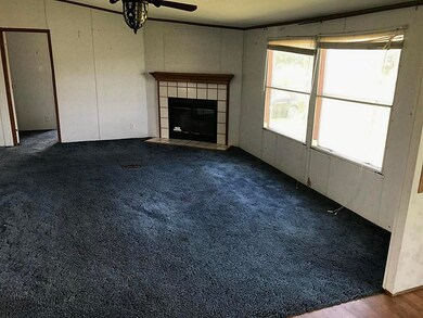 527 Fm 360 Rd, Beasley, TX 77417 - photo 4