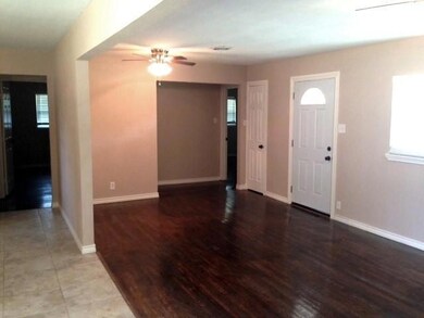 902 Hillcrest St, Denton, TX 76201 - photo 3