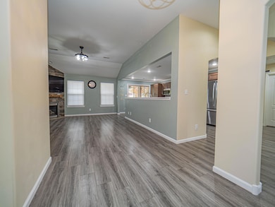 1305 Woodridge Ln, Moberly, MO 65270 - photo 5