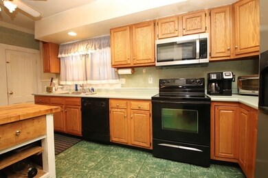 101 Adams Ave, Saugus, MA 01906 - photo 5