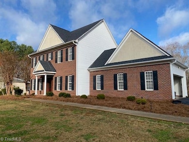 129 Walnut Ave, Yadkinville, NC 27055 - photo 3