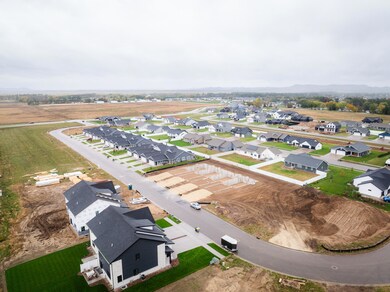 1624 Red Clover St, Holmen, WI 54636 - photo 4