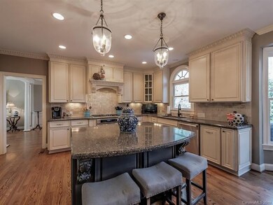 Totally renovated Kitchen!