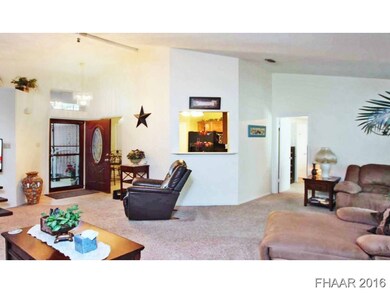 302 E Hogan Dr, Copperas Cove, TX 76522 - photo 4