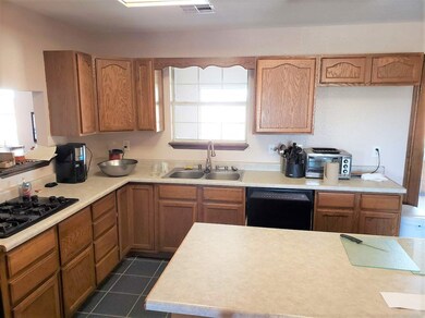 68 S Florida Ave, Alamogordo, NM 88310 - photo 4