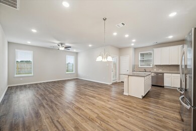 3138 W Frontier Ln, Pinehurst, TX 77362 - photo 6