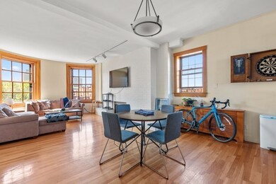 8 Gloucester St unit 12A, Boston, MA 02115 - photo 4