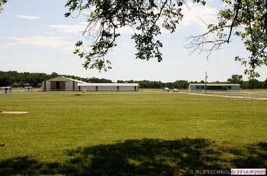 457282 E 1080 Rd, Sallisaw, OK 74955 - photo 2