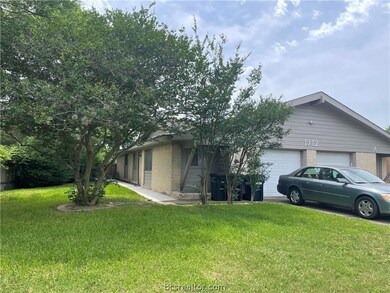 1712 Trinity Place unit AB, College Station, TX 77840 - photo 7