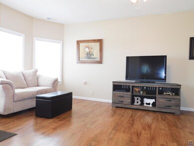 112 W 1st St, Hoyt, KS 66440 - photo 5