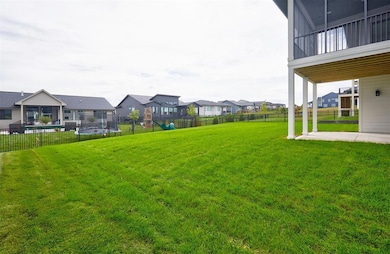 17686 Hammontree Dr, Clive, IA 50325 - photo 4