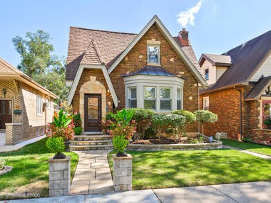 817 Manchester Ave, Westchester, IL 60154 - photo 2