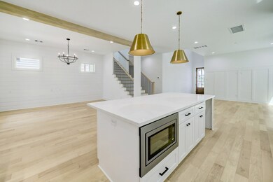 1003 Walton St, Houston, TX 77009 - photo 5