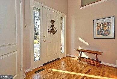 607 Ellsworth Dr, Silver Spring, MD 20910 - photo 2