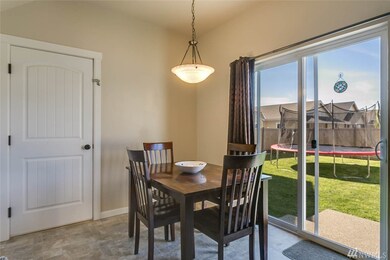 472 Petersen Dr E, Enumclaw, WA 98022 - photo 6