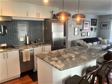 21 Moon St unit 3, Boston, MA 02113 - photo 3