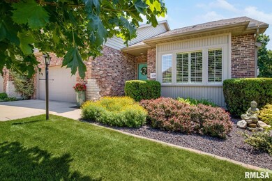 4538 N Tallgrass Ln, Peoria, IL 61615 - photo 2