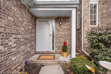 882 Natures Cove Ct, Wixom, MI 48393 - photo 3