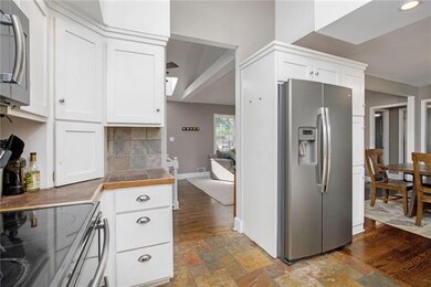 10311 W 73rd Terrace, Shawnee, KS 66203 - photo 5