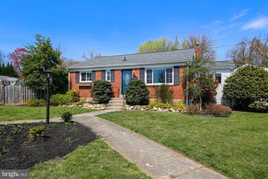 13100 Parkland Dr, Rockville, MD 20853 - photo 4
