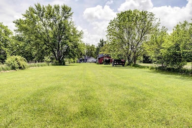 409 E Kendall St, La Fontaine, IN 46940 - photo 2