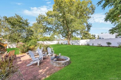 113 Ithaca St, Bay Shore, NY 11706 - photo 5