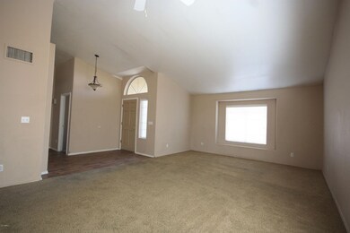 02 - Family Room