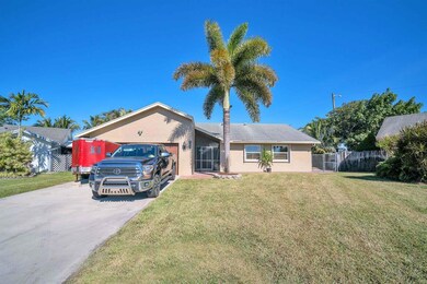 9179 Bedford Dr, Boca Raton, FL 33434 - photo 4