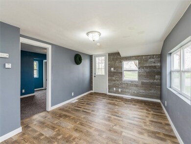508 S 8th Ave E, Newton, IA 50208 - photo 4