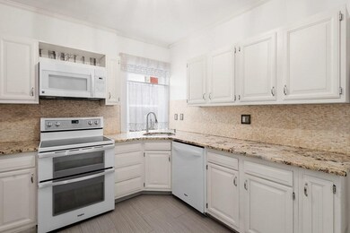 551 Brookline Ave unit 5, Brookline, MA 02445 - photo 6