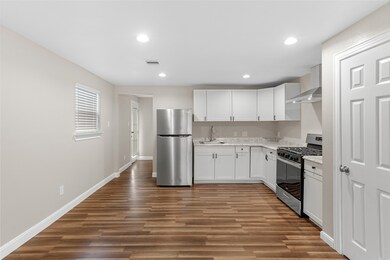 1013 Walnut Ave, Rosenberg, TX 77471 - photo 5