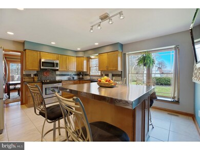 648 Heritage Rd, Sewell, NJ 08080 - photo 5