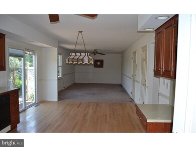 416 Reitnour Rd, Spring City, PA 19475 - photo 4