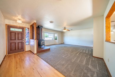 4681 Dandelion Dr-14