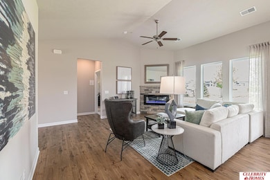 8206 N 113th Ave, Omaha, NE 68142 - photo 2