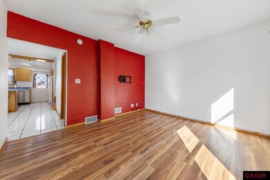 908 908 N 7th St unit Seventh, Mankato, MN 56001 - photo 3