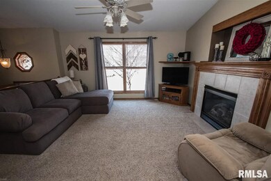 6615 Brookview Ln, Davenport, IA 52806 - photo 2