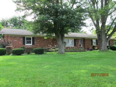 1600 Winding Rd, Circleville, OH 43113 - photo 2