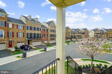 25008 Glasgow Heights Terrace, Chantilly, VA 20152 - photo 3