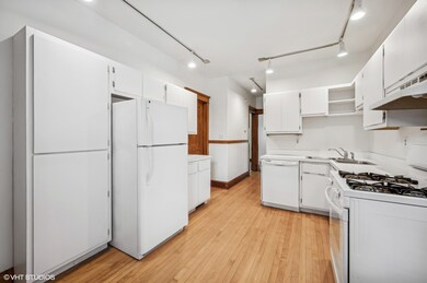 1447 W Roscoe St, Chicago, IL 60657 - photo 6