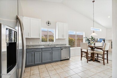 Eat-In Kitchen